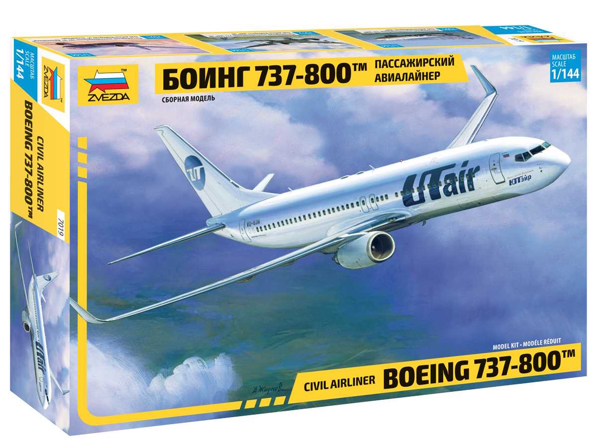 Zvezda 7019 - Boeing 737-800 (1:144)