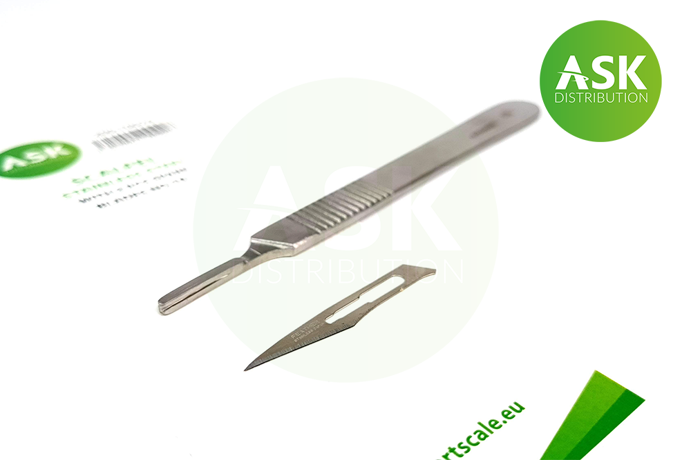 Scalpel stainless steel with 3pcs spare blades no.11