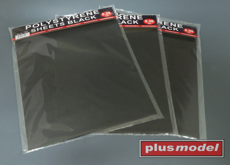 Plastikové destičky černé 0,5 mm velké 190x220 mm