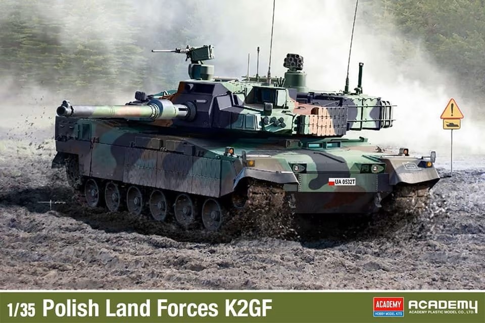  Academy 13560 - Polish Land Forces K2GF (1:35)