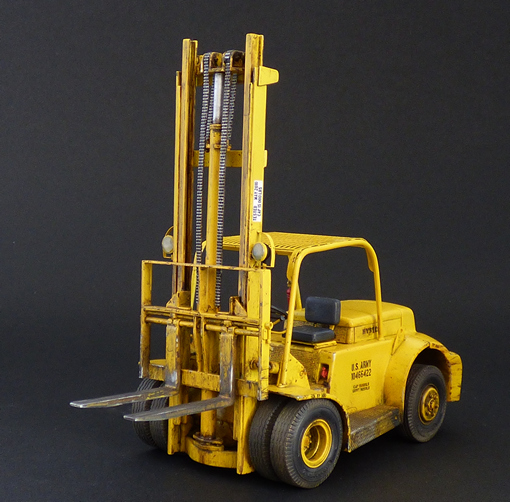 1/35 American forklift
